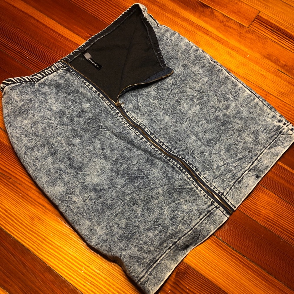 Zip up stretch skirt - Picture 3 of 3